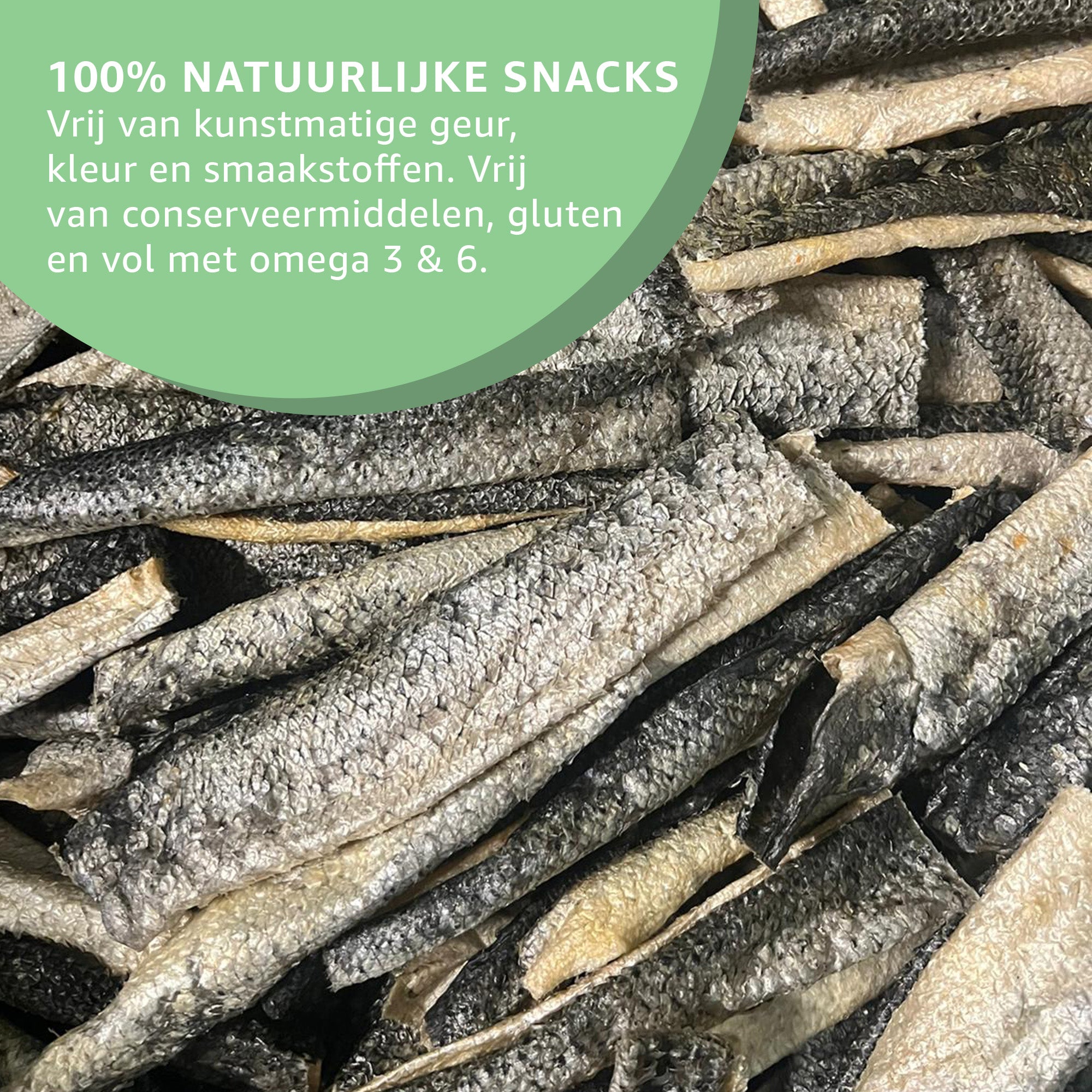 Foto van de zalmhuid en een omschrijving erbij dat het 100% natuurlijk is en vol zit met Omega 3 & 6.