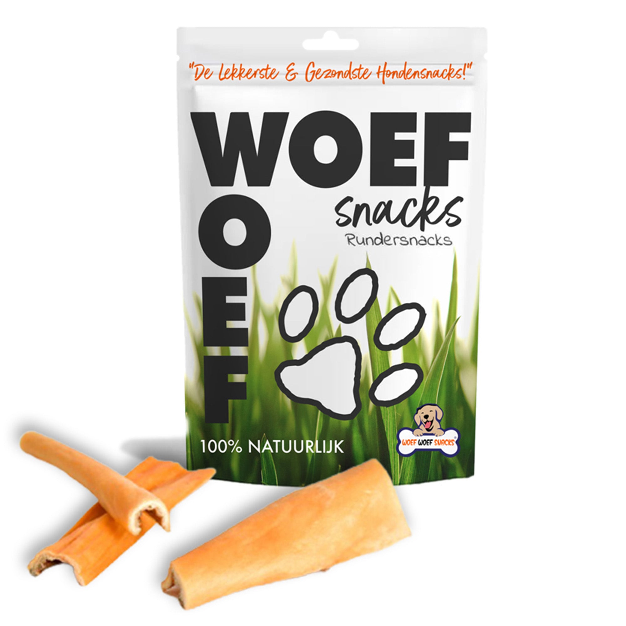 Rundersnacks/runderkophuid natuurlijke hondensnacks met op de achtergrond de verpakking waar de snacks inzitten van het merk Woef Woef Snacks.